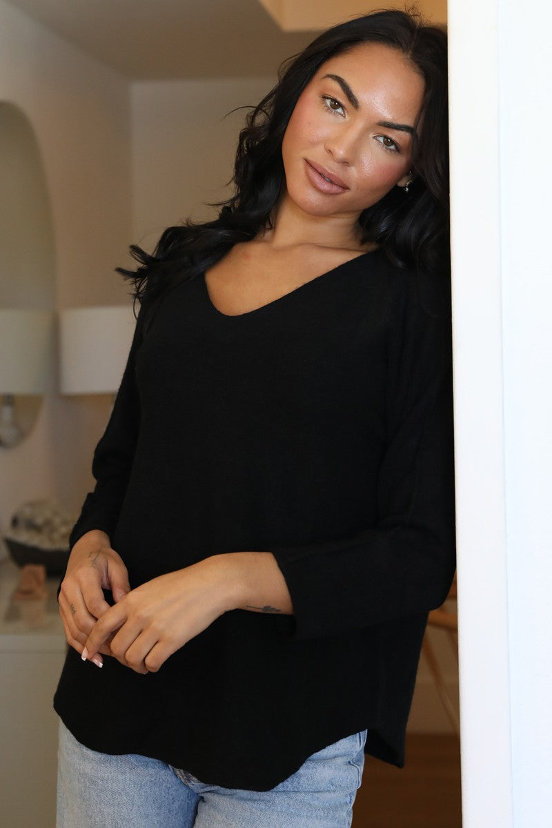 One Size V-Neck Pullover