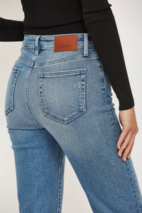 Medium Wash Knee Slit Stretch Relaxed Straight