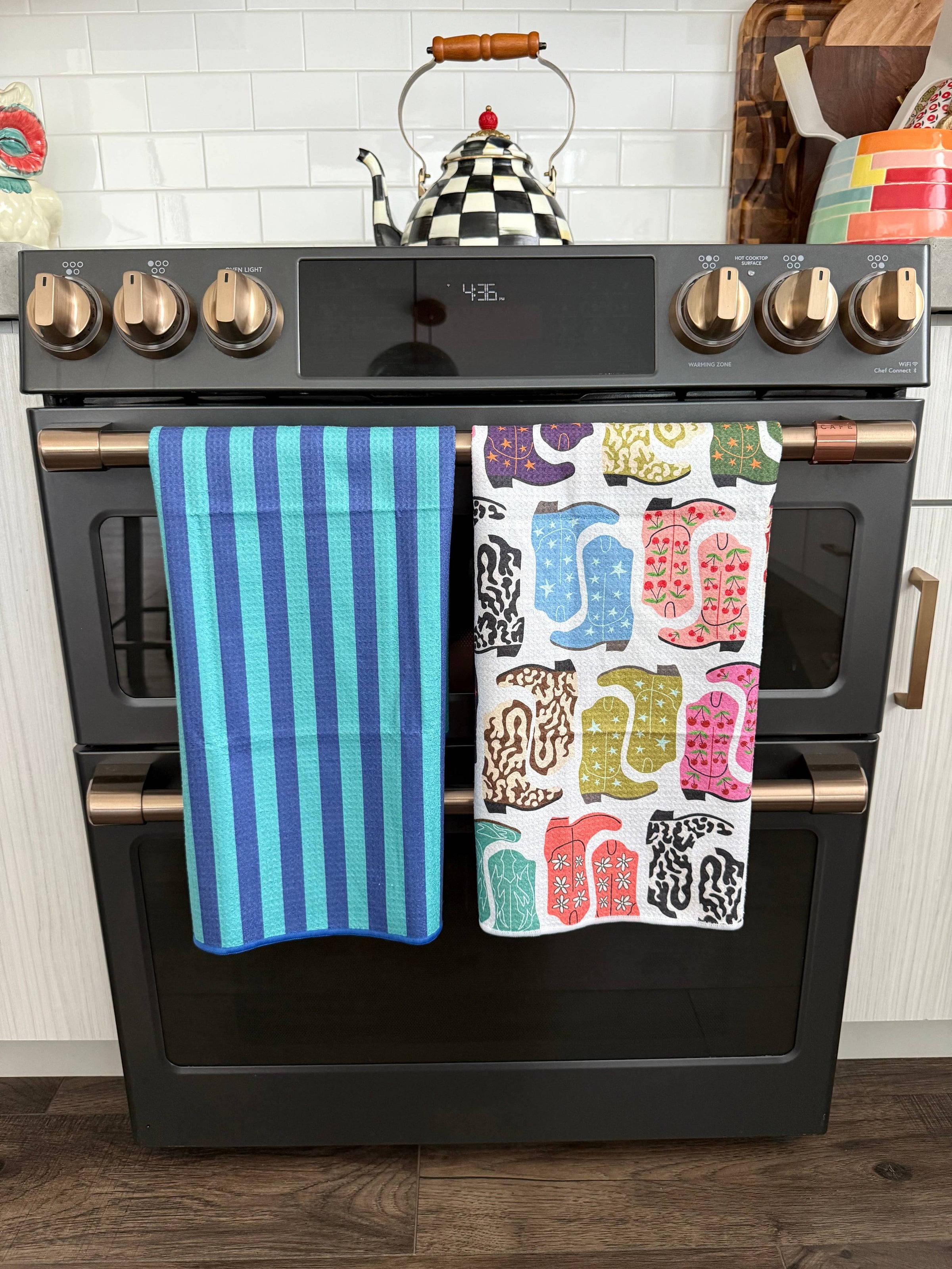 HoeDown: Double-Sided Hand Towel: White / 17x27