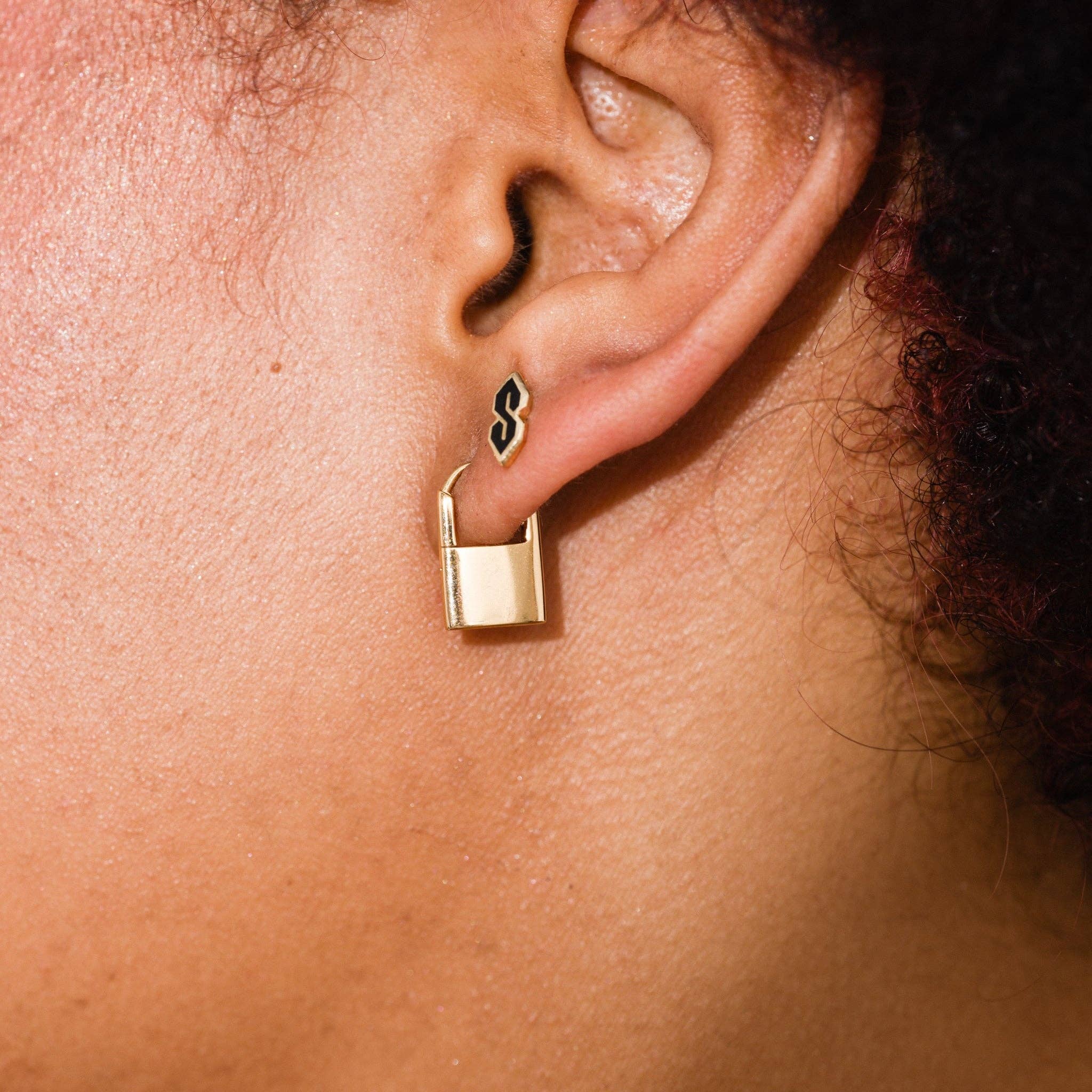 Padlock Huggie Hoops: Gold