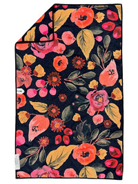 Sue: Double-Sided Hand Towel: Black / 17x27 in / Hand Towel