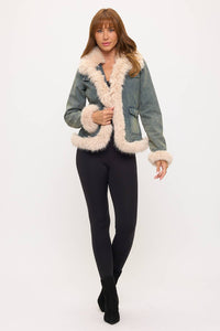 Vintage Chic Faux Fur Trim Denim Jacket