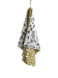 Vintage Highway: Reversible Hand Towel: Cream/Pea Green / Hand Towel