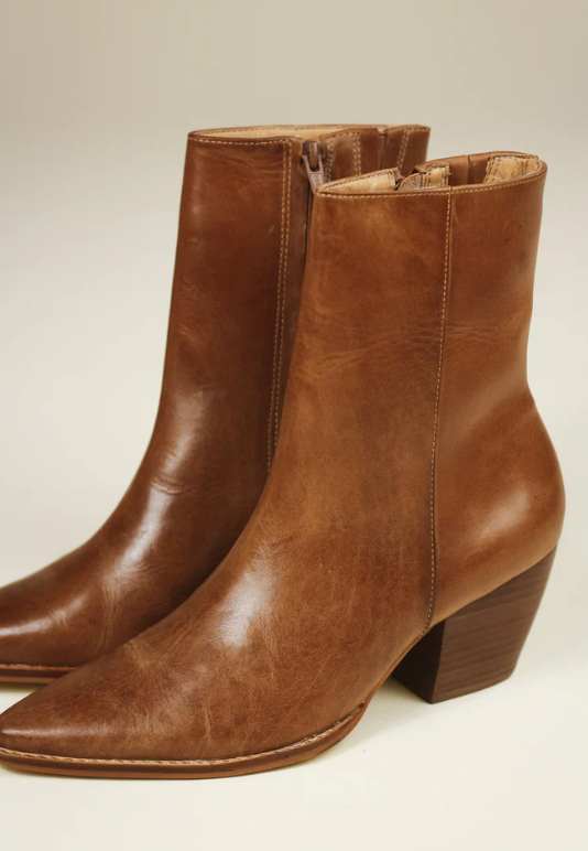Caty Boot in Vintage Tan The Sweetwater Co