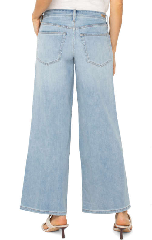 The Weekender Jean