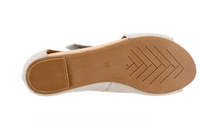 Kale Sandal