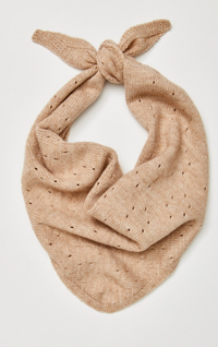 ESSENTIAL TRIANGLE SCARF