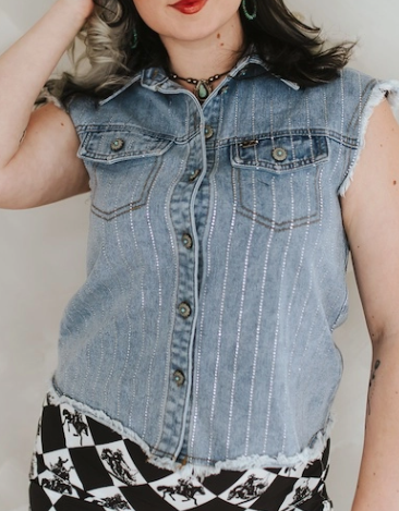 Rhinestone/Conch Buttom Top