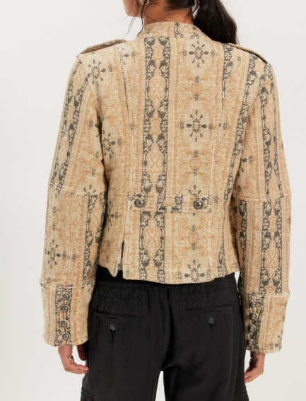 Lotty Jacquard