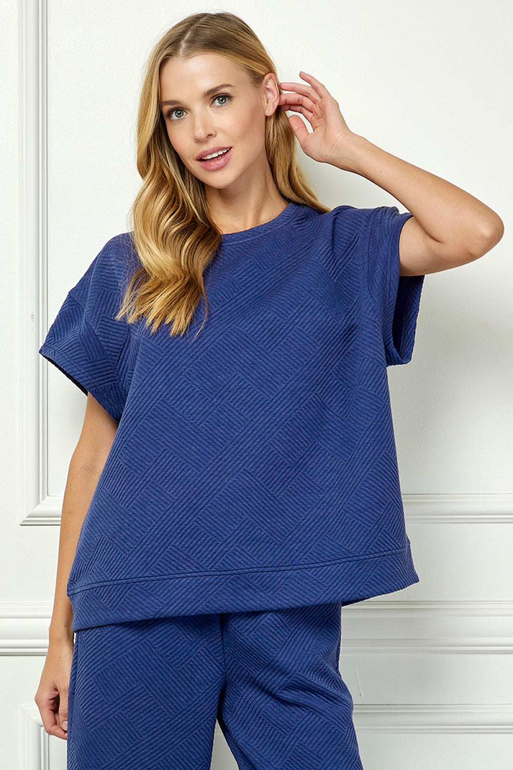 Textured Short Sweatshirt