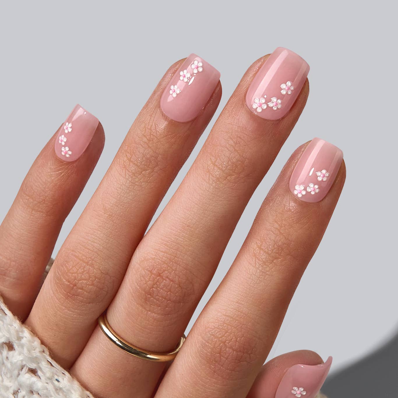 Yellow French Press On Nails - Short Square Nails Wholesale: Meadow Daisy