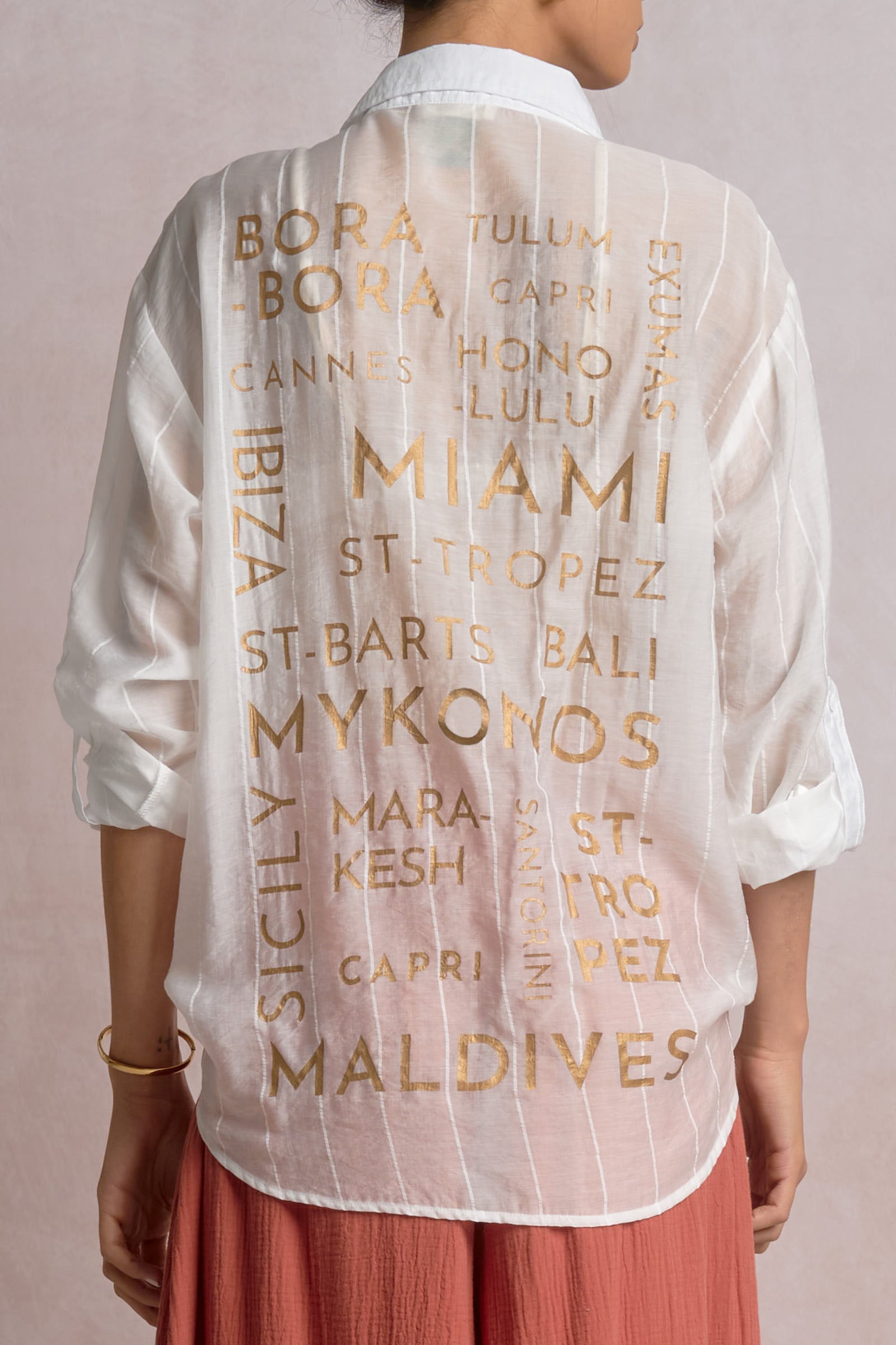 Light Travel Button Down