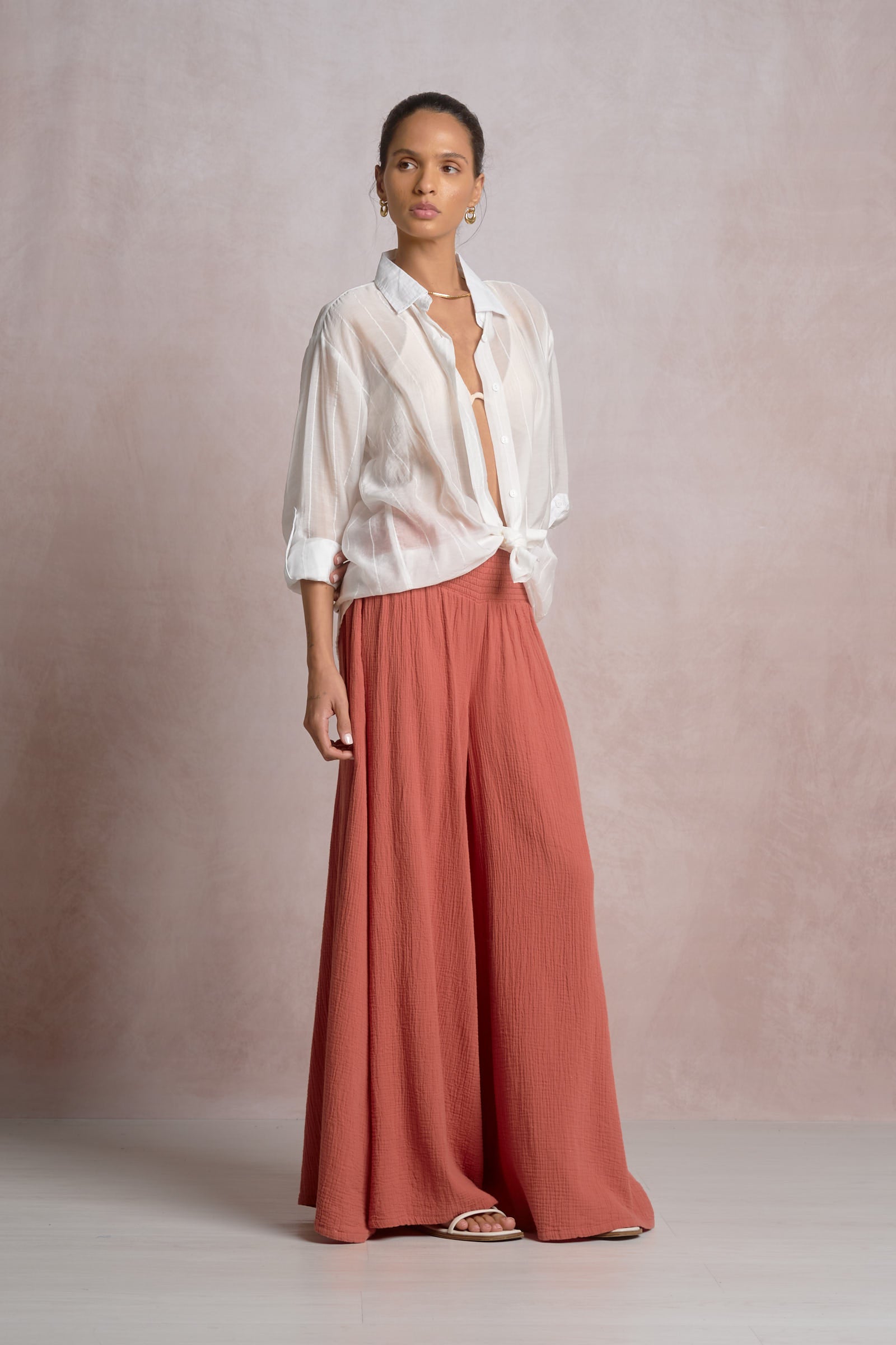 Light Travel Button Down